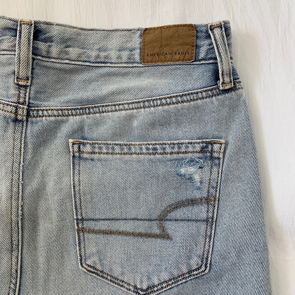 AE High-Waisted Mom Jeans - Picture 5 of 6
